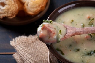 Receitas: 10 receitas de sopas e caldos perfeitas para os dias frios do outono e inverno